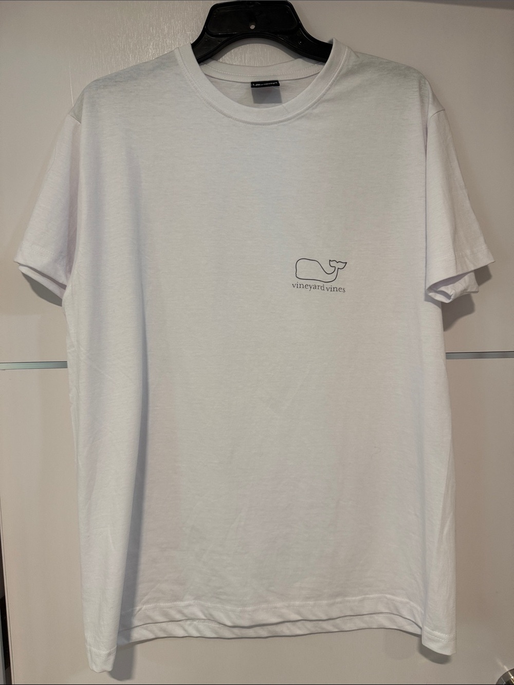 NWOT Men's Classic Whale Pocket T-Shirt - White Size M